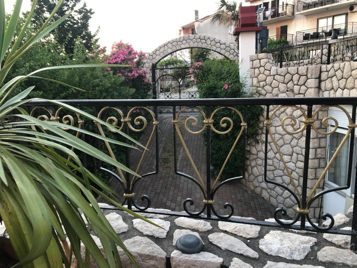 La Villa - Beach House & Rooms Crikvenica Exterior foto