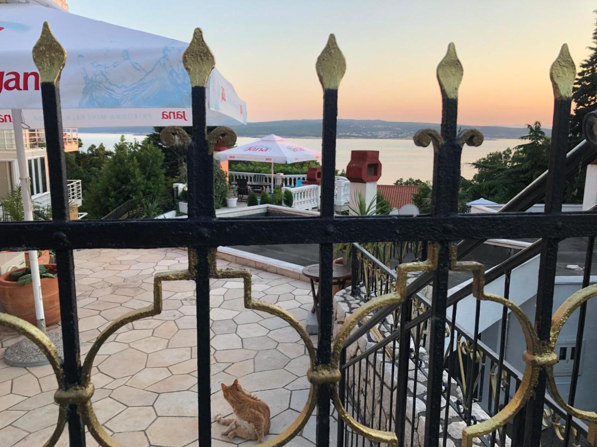 La Villa - Beach House & Rooms Crikvenica Exterior foto